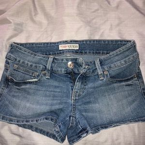 Vintage looking guess shorts
